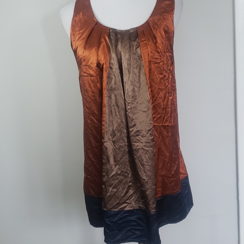 Vera Wang sleeveless blouse